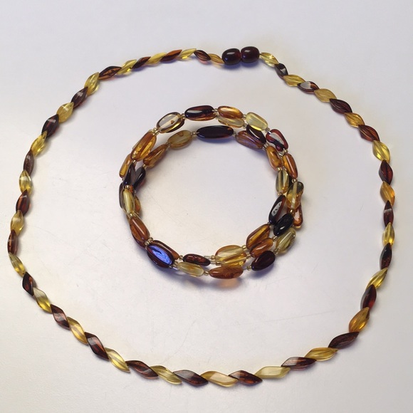 Baltic Natural Amber Necklace and Bracelet - Picture 2 of 9